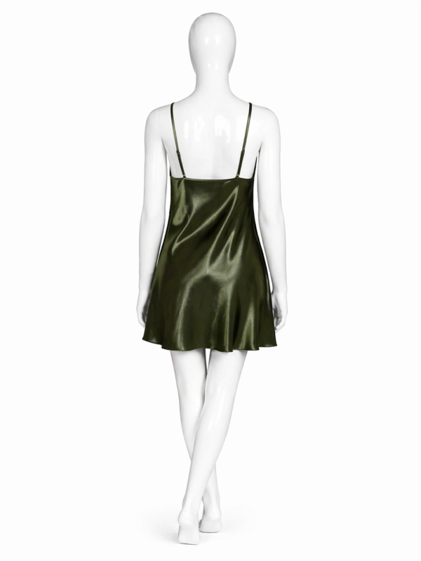 Ensemble Nuit Satin Vert Émeraude – Élégance Naturelle