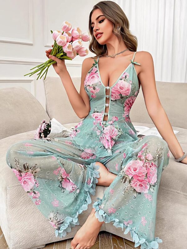 Pyjama Velours Fleuri – Douceur Élégante