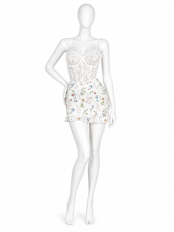 Ensemble Nuisette Florale en Dentelle – Élégance Romantique