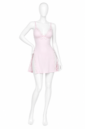 Nuisette Rose Douceur Satinée – Dentelle & Fente Sensuelle Nuisette Rose Douceur Satinée – Dentelle & Fente Sensuelle