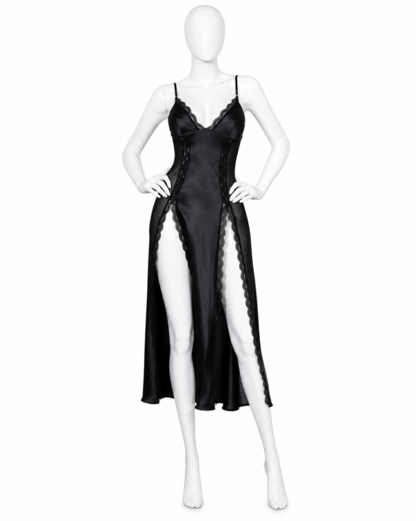 Nuisette Longue Noire Satin à Double Fente