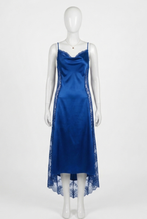 Nuisette Longue Bleu Royal Satinée à Dentelle Florale
