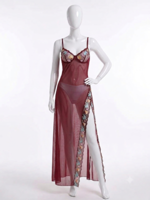 Nuisette Longue Rouge Bordeaux Transparente à Broderies Florales