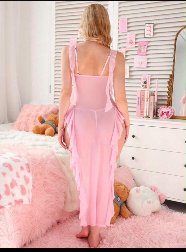Nuisette Longue  à Volants – Décolleté Dentelle et Fente Asymétrique